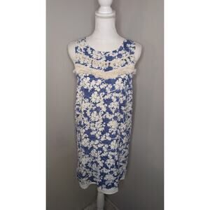 Kensie Floral Dress Medium Blue White Lace Trim Boho Summer